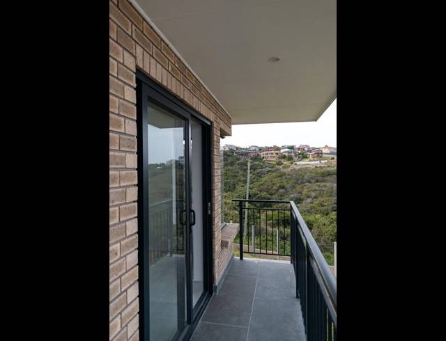 5 BEDROOM HOUSE FOR SALE IN DANA BAY